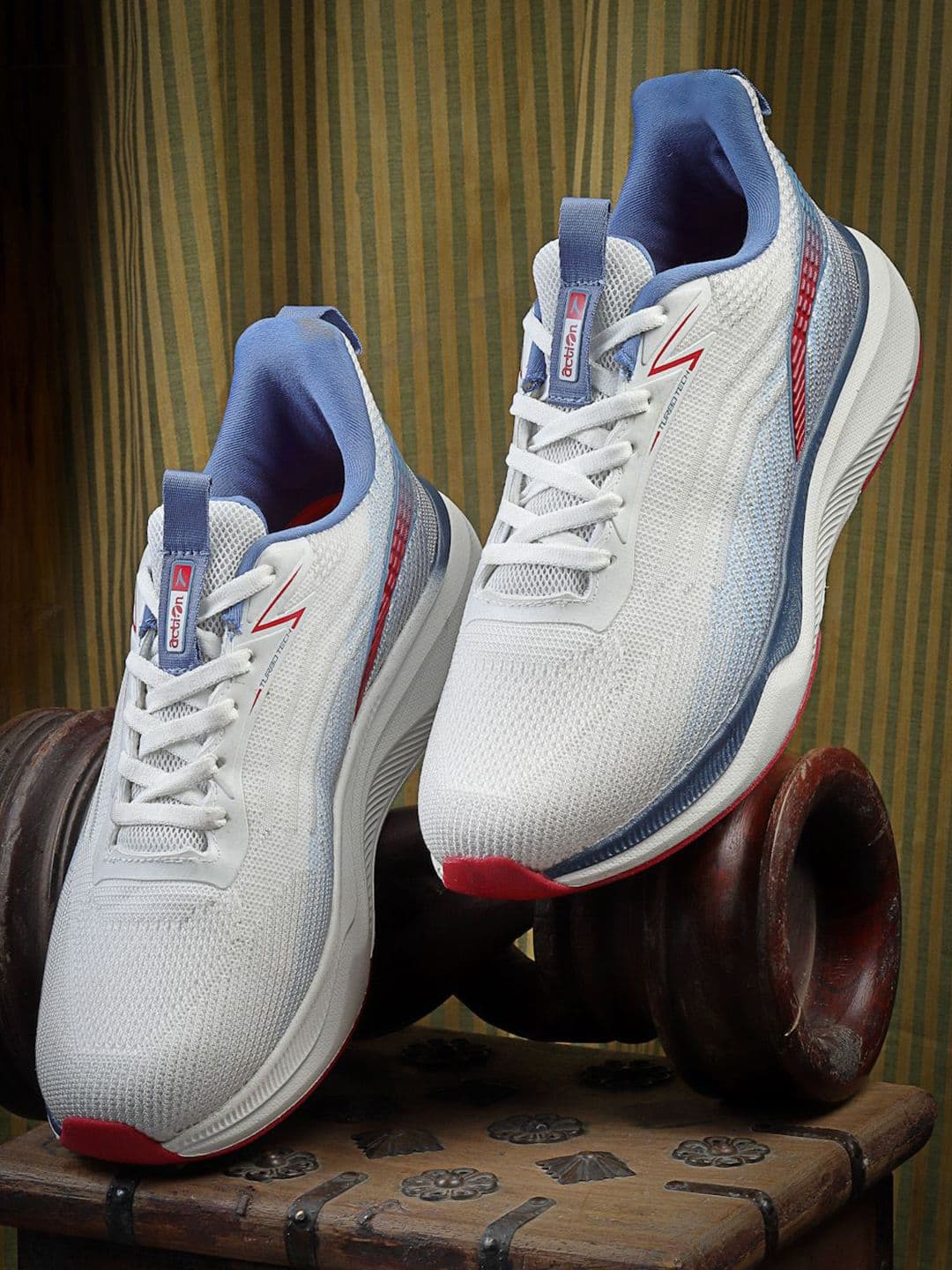 Action Men Mesh Running Non-Marking Lace-Ups Sports Shoes - view 1