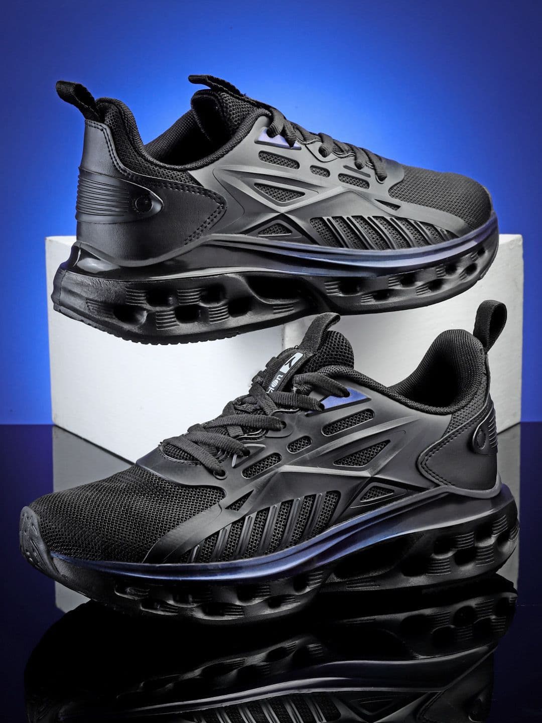 Action Men Mesh Running Non-Marking Shoes - view 1