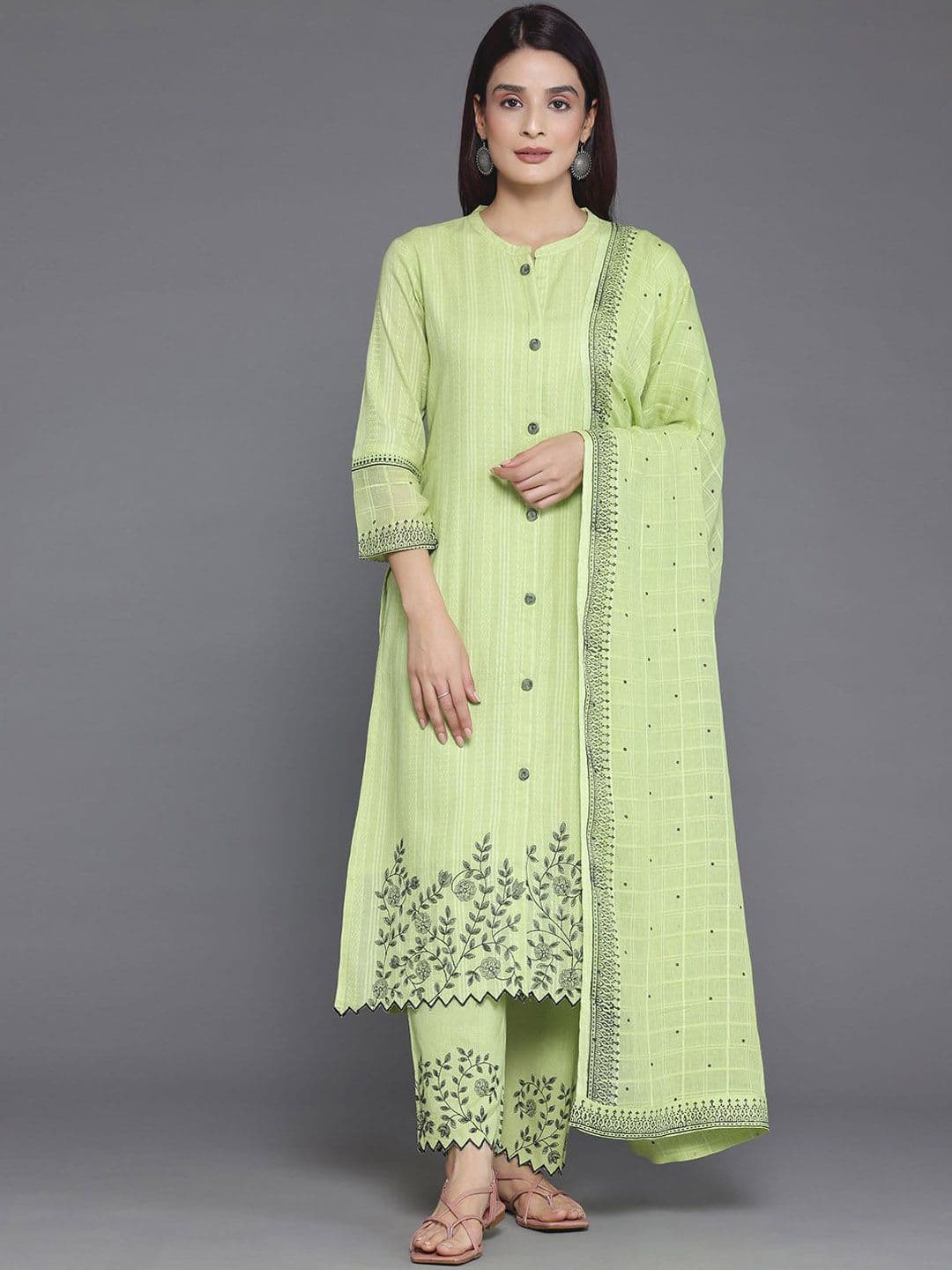Libas Women Floral Printed Regular Thread Work Pure Cotton Kurta with Trousers & With Dupatta - view 1