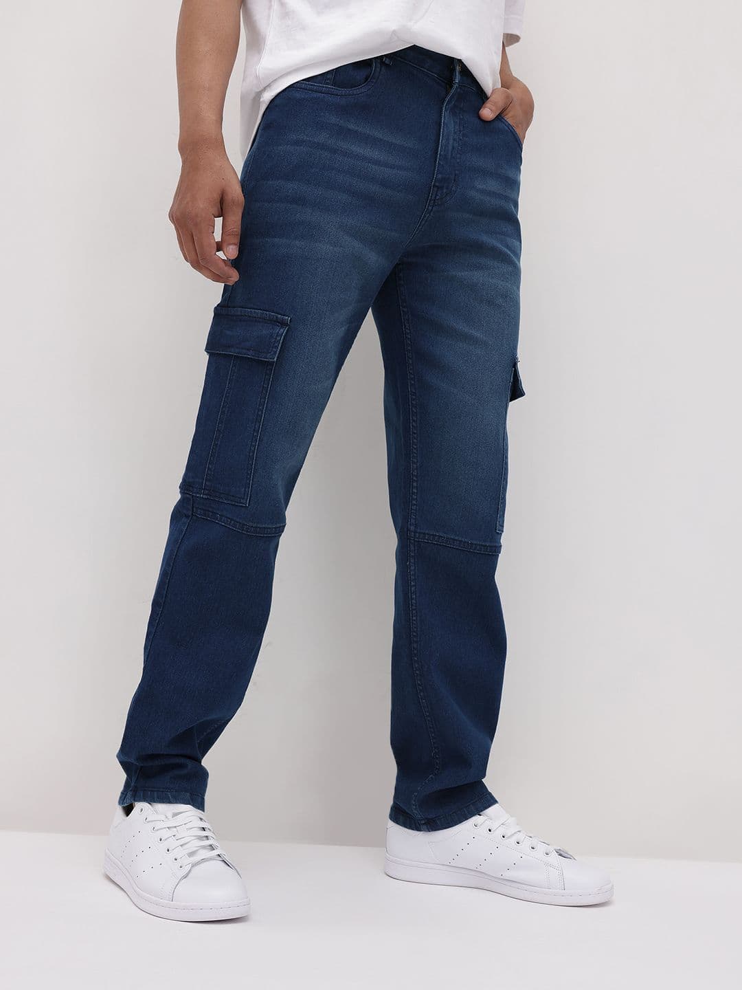 The Roadster Life Co. Men Relaxed Fit Mid-Rise Light Fade Jeans - view 1