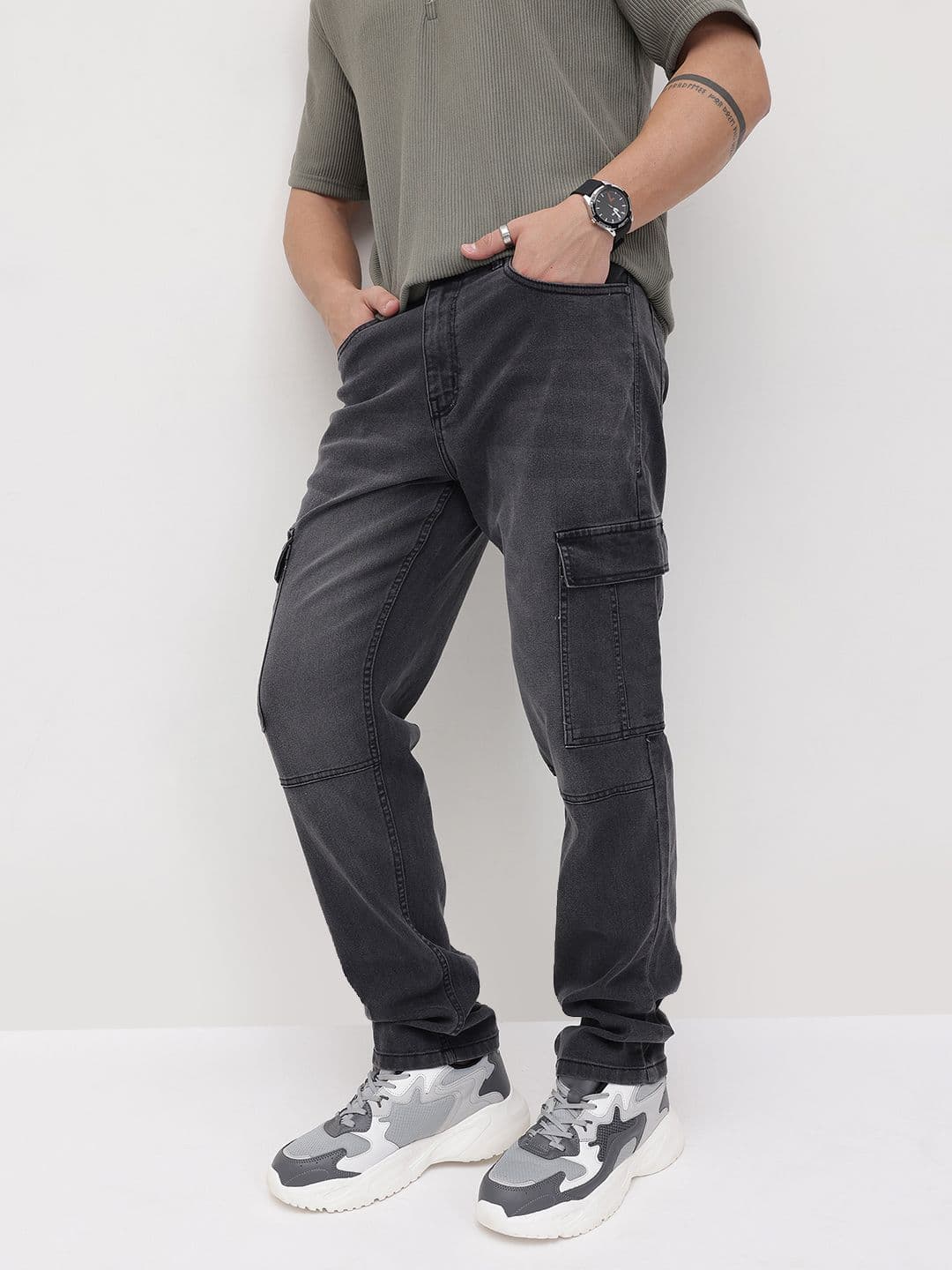 The Roadster Life Co. Men Relaxed Fit Mid-Rise Light Fade Stretchable Jeans - view 1