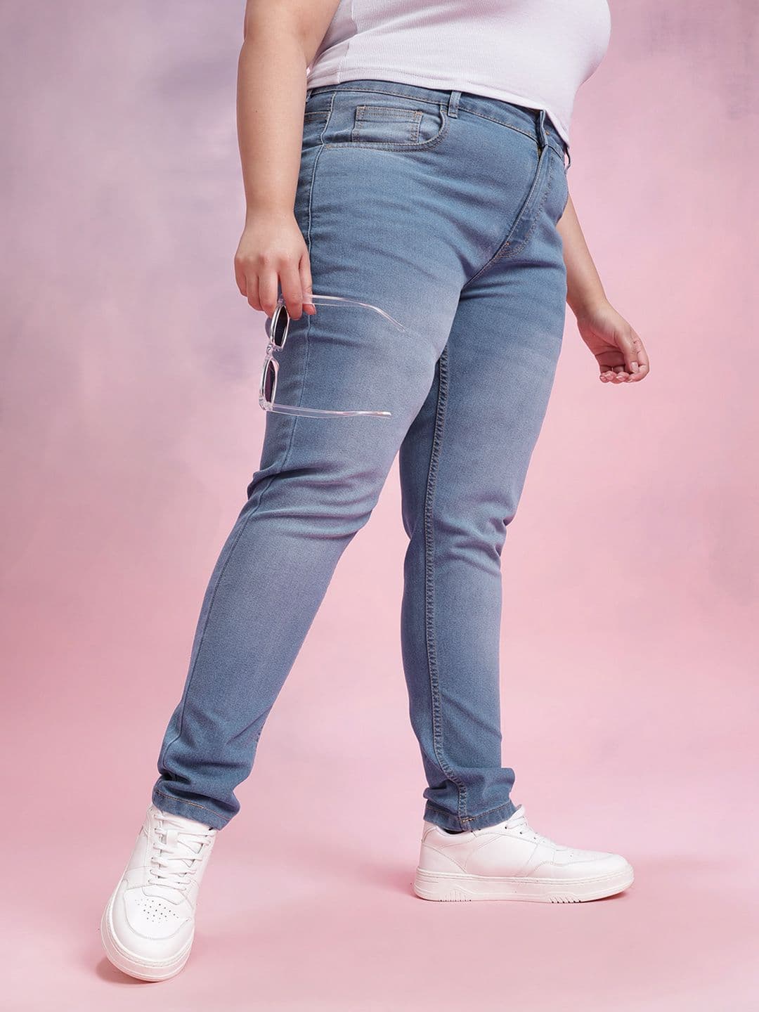 DressBerry Curve Women Mid-Rise Light Fade Stretchable Slim Fit Jeans - view 1