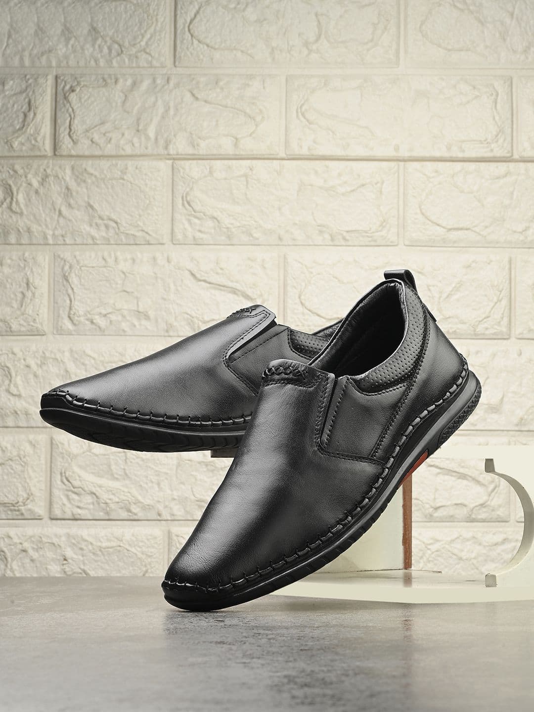 Mactree Men Leather Formal Slip-Ons - view 1