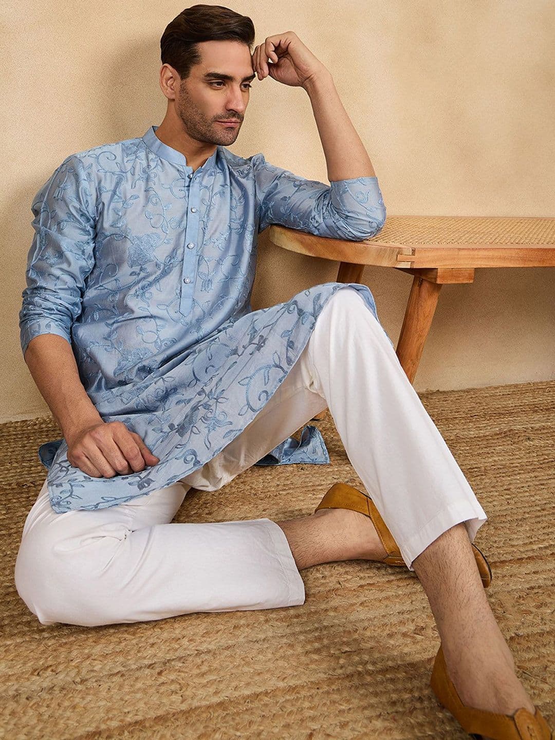 House of Pataudi Floral Embroidered Thread Work Mandarin Collar Straight Kurta - view 1
