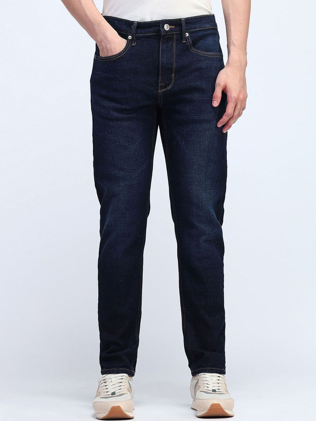 Flying Machine Men Cotton Slim Fit Mid-Rise Light Fade Stretchable Jeans - view 1