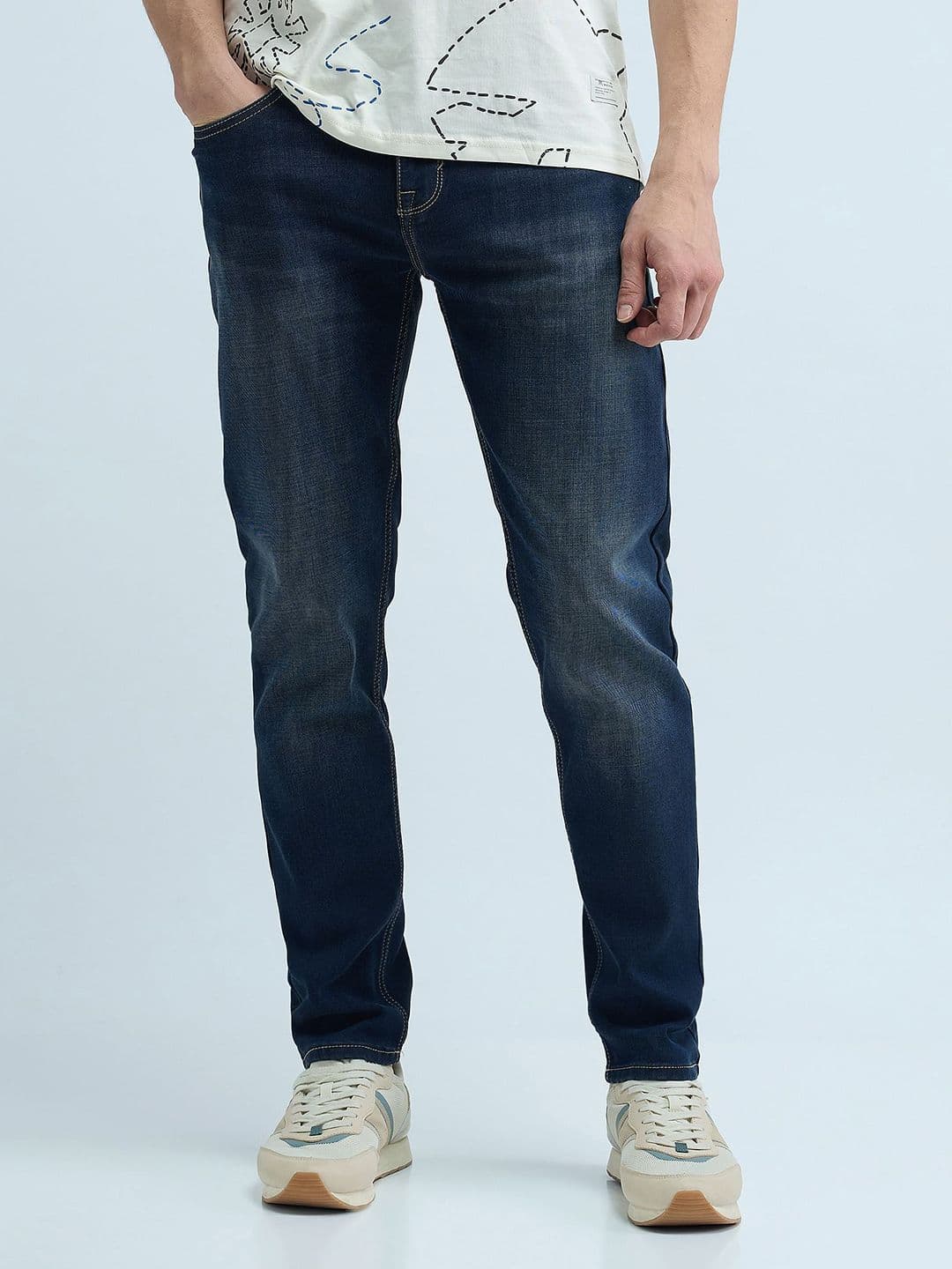 Flying Machine Men Tapered Fit Mid-Rise Cotton Light Fade Stretchable Jeans - view 1