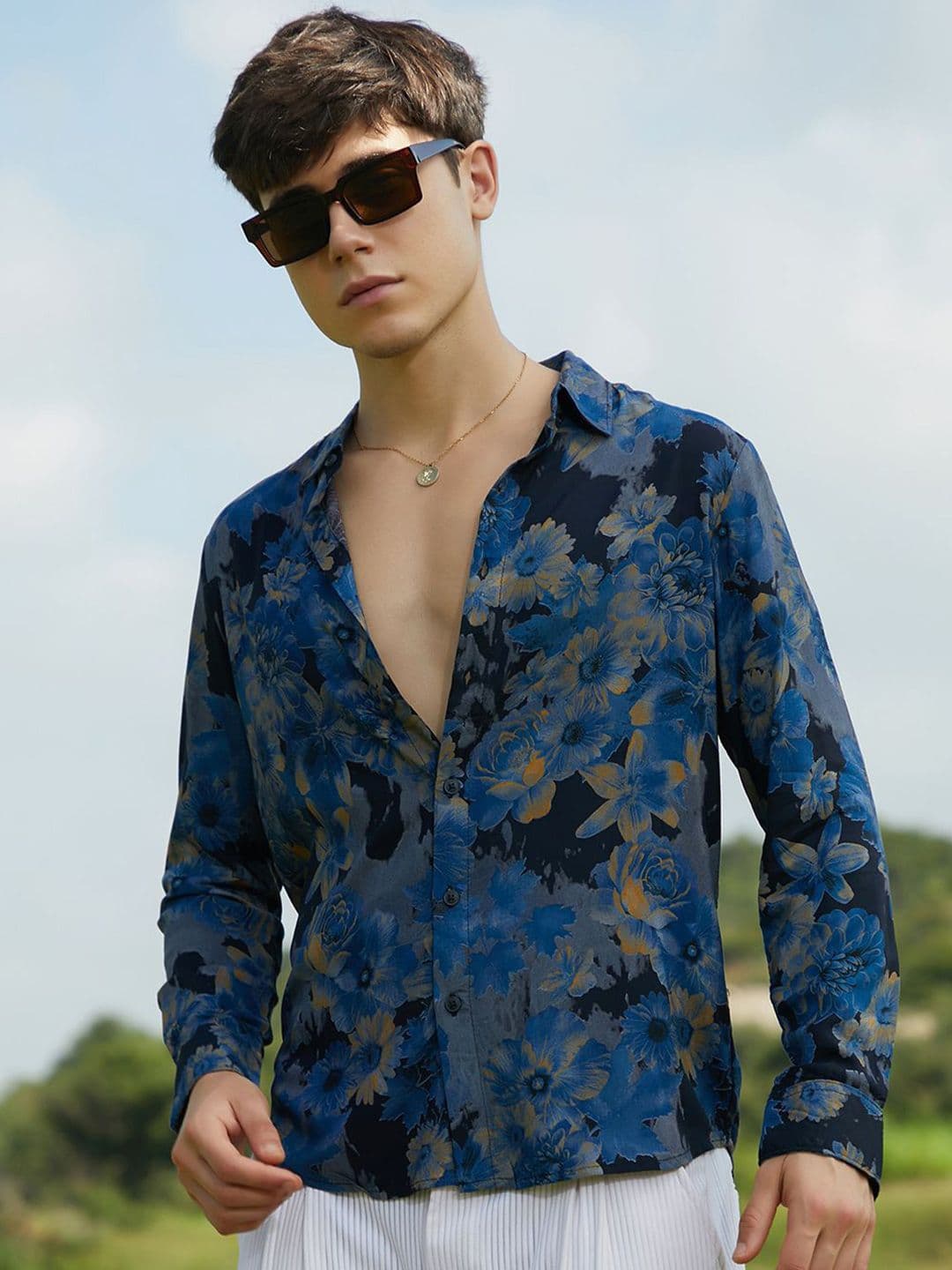 CAHOOT Men Relaxed Fit Spread Collar Floral Printed Cotton Casual Shirt - view 1