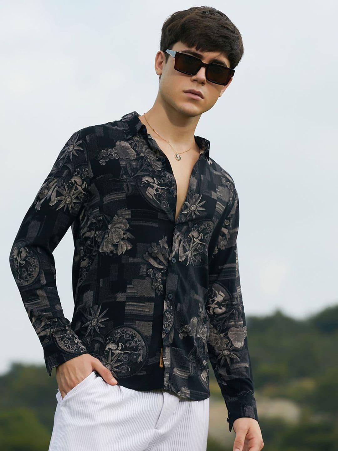 CAHOOT Men Relaxed Fit Spread Collar Floral Printed Cotton Casual Shirt - view 1