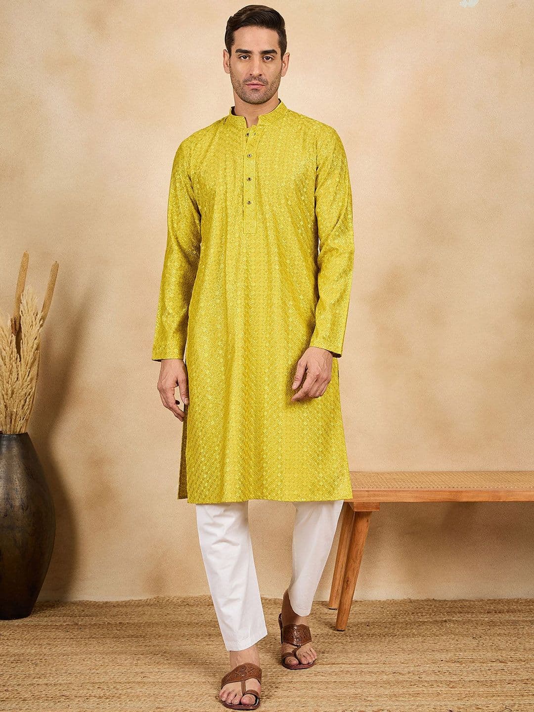 HERE&NOW Geometric Embroidered Sequinned Mandarin Collar Straight Kurta - view 1