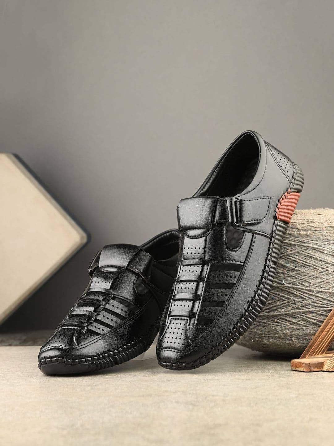 The Roadster Lifestyle Co Men Velcro Shoe Style Sandals - view 1