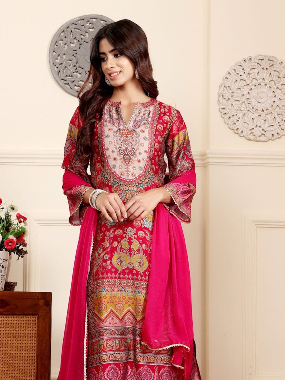 Varanga Ethnic Motifs Printed Gotta Patti Chanderi Silk Kurta With Trousers And Dupatta - view 1