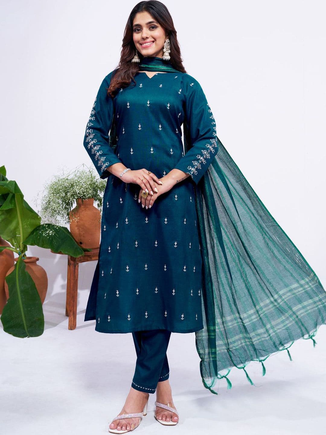 ARADHNA Women Ethnic Motifs Embroidered Regular Kurta with Trousers & With Dupatta - view 1