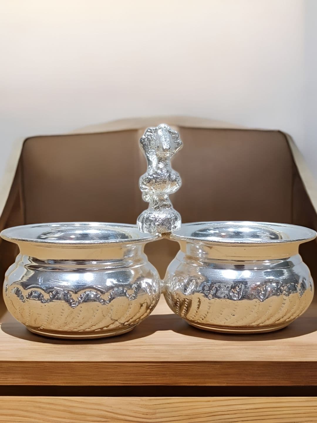 Sigaram Brass Easy to Clean Raksha Bandhan Haldi Kumkum Box - view 1