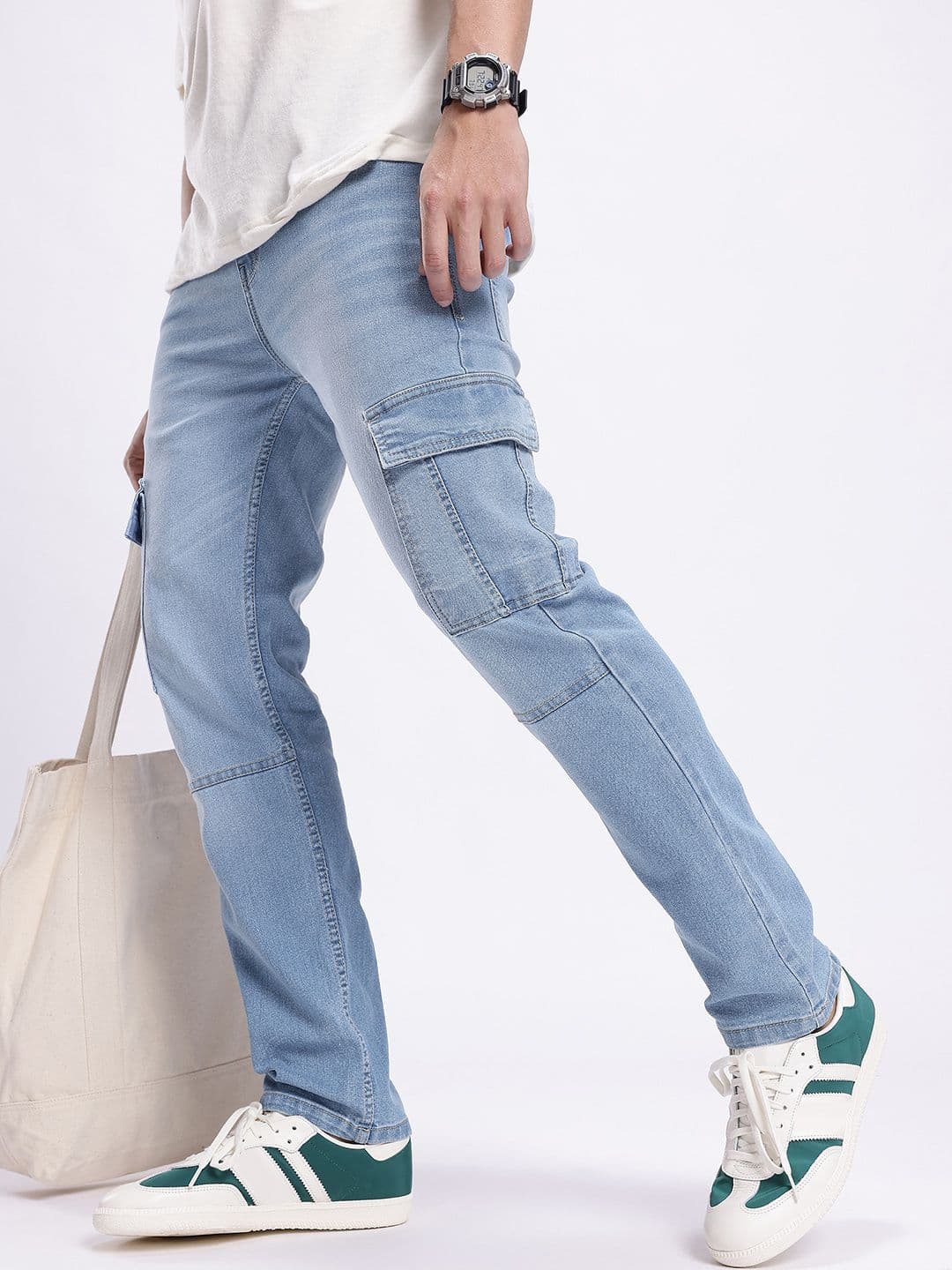 glitchez Men Relaxed Fit Light Fade Stretchable Panelling Cargo Jeans - view 1