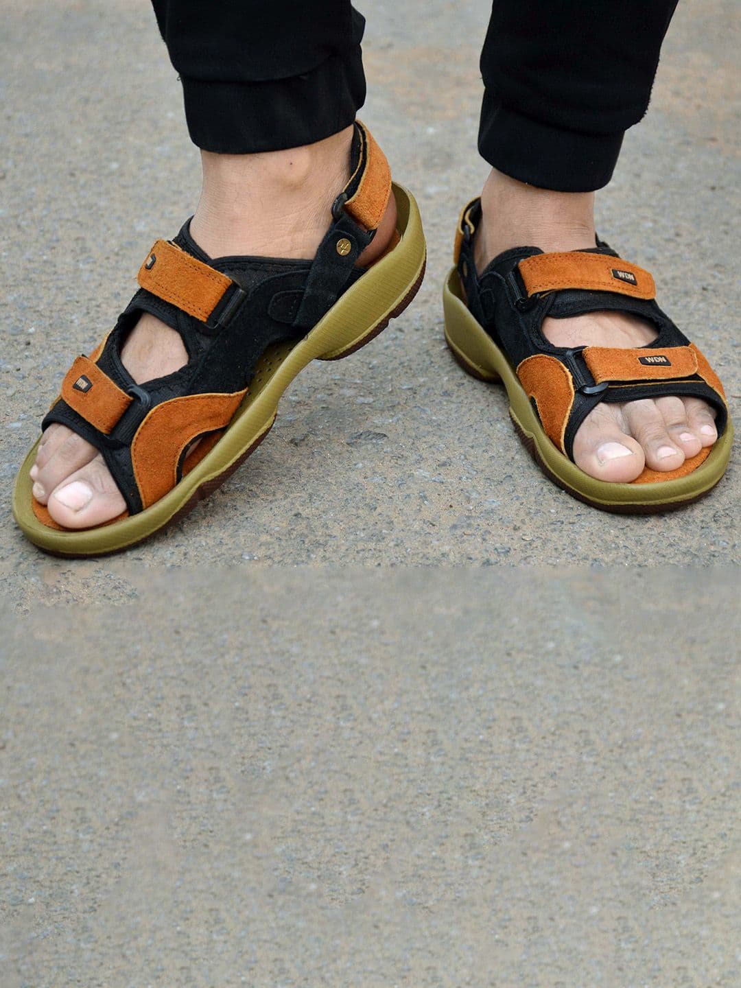 Woakers Men Leather Velcro Casual Sports Sandals - view 1