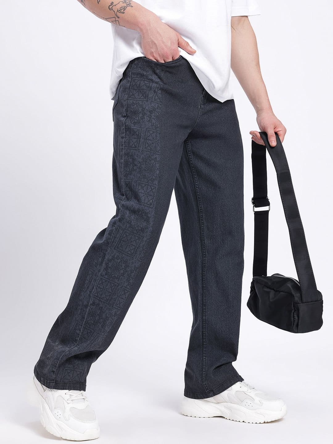 glitchez Men Printed Loose Fit Jeans - view 1