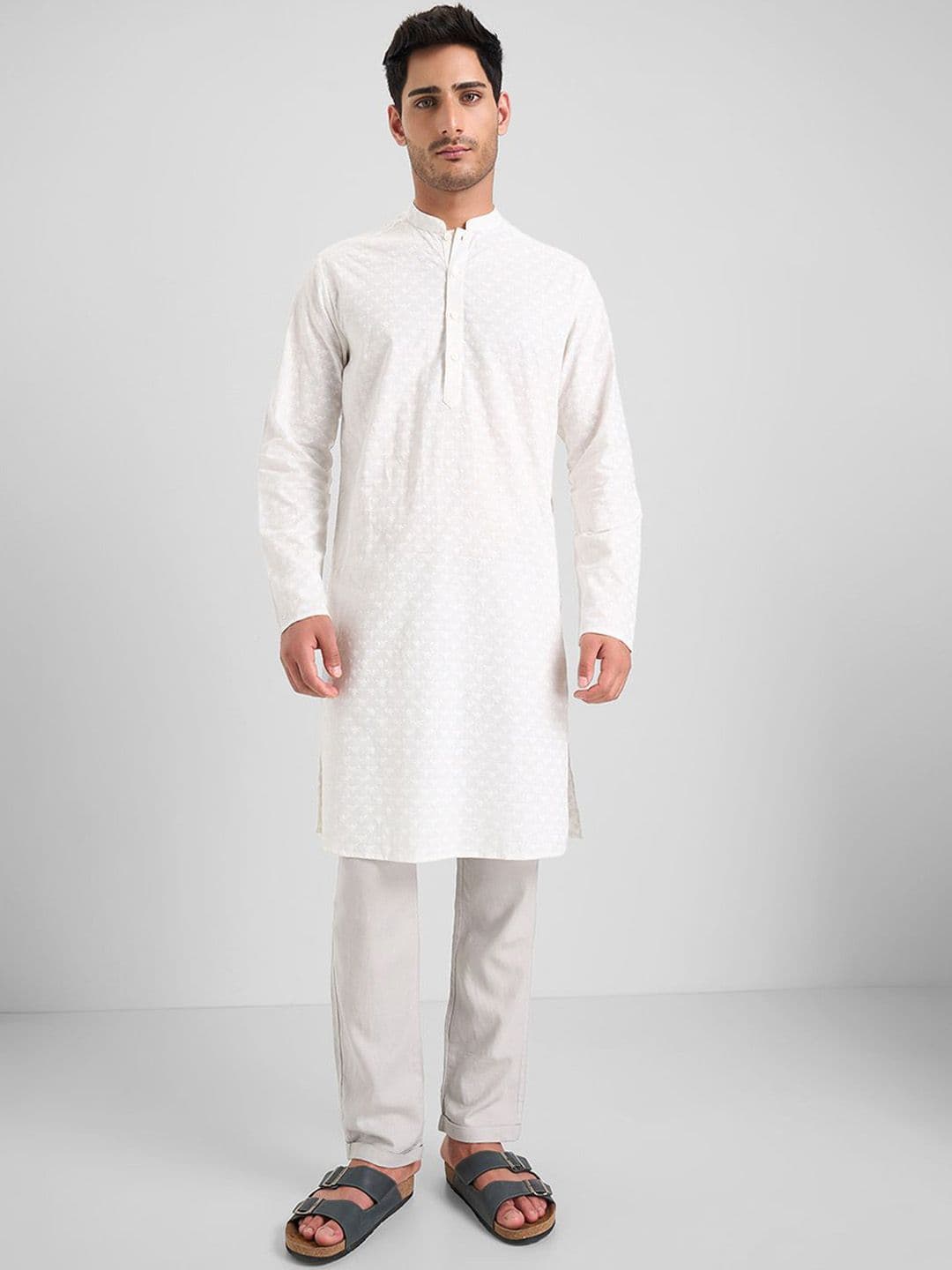 indus route by Pantaloons Geometric Mandarin Collar Straight Kurta - view 1