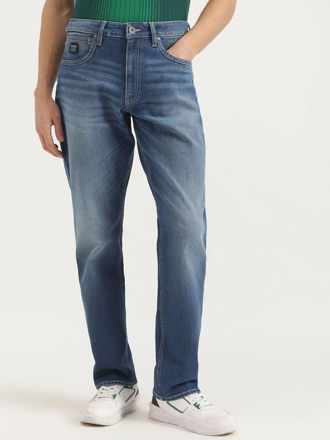 United Colors of Benetton Men Relaxed Fit Heavy Fade Jeans - view 1