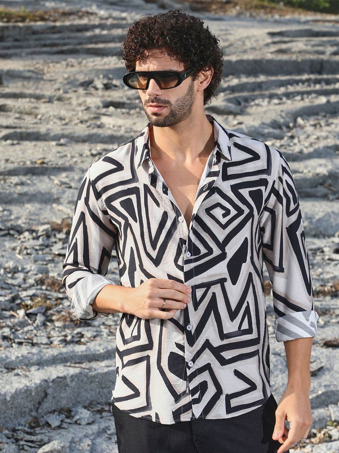 CAHOOT Men Comfort Fit Spread Collar Abstract Printed Casual Shirt - view 1
