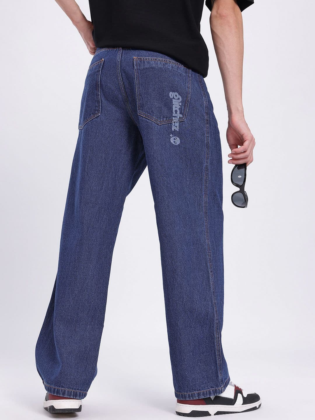 glitchez Men Brand Logo Printed Mid-Rise Pure Cotton Baggy Fit Jeans - view 1