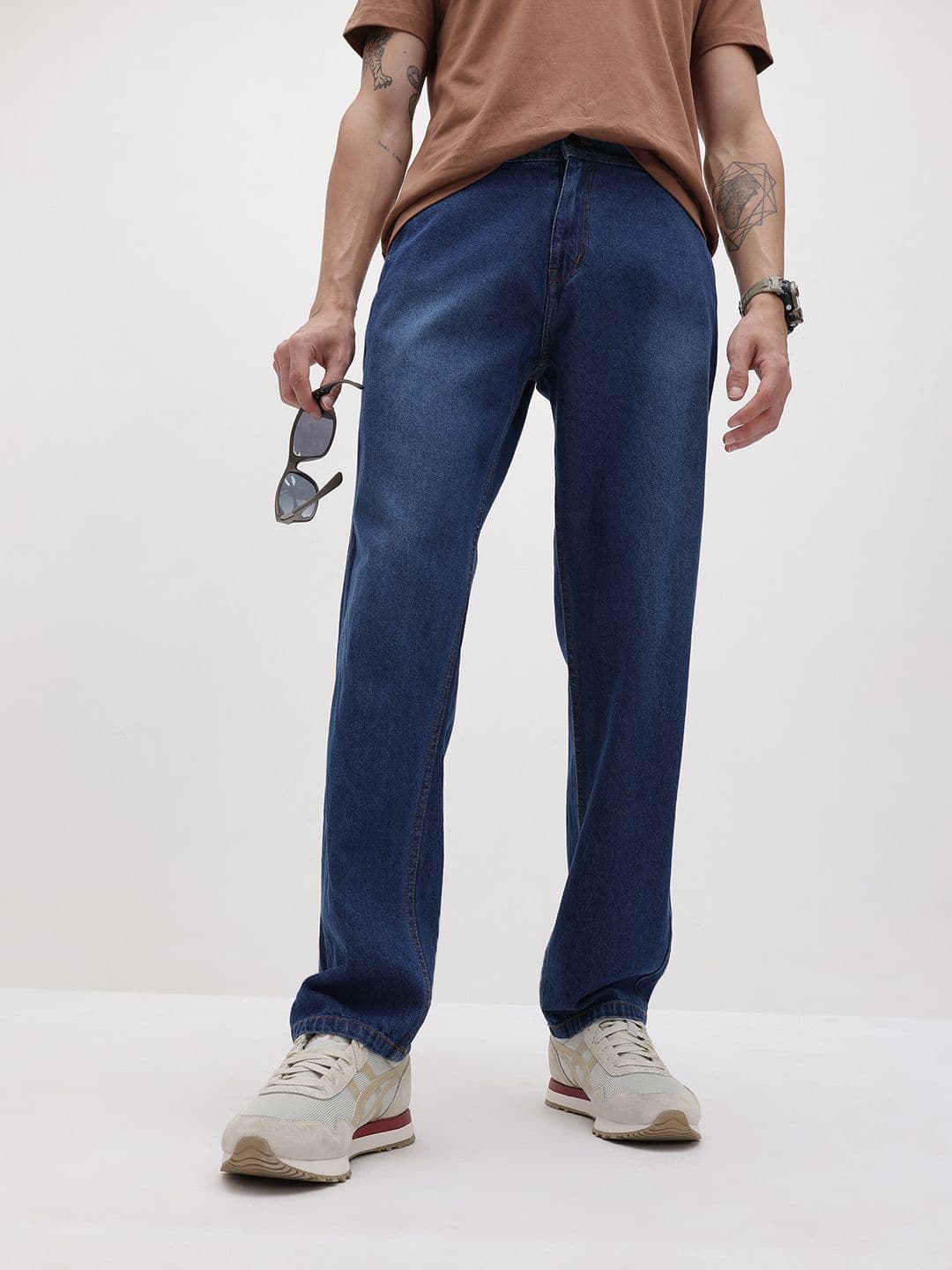 The Roadster Life Co. Men Straight Fit Jeans - view 1