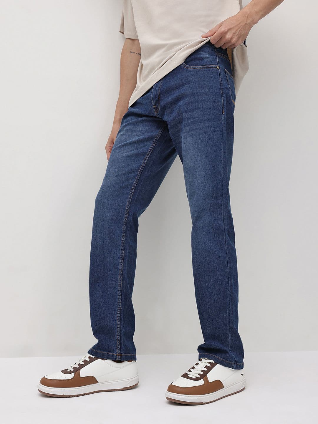 The Roadster Life Co. Men Regular Fit Mid-Rise Light Fade Stretchable Jeans - view 1