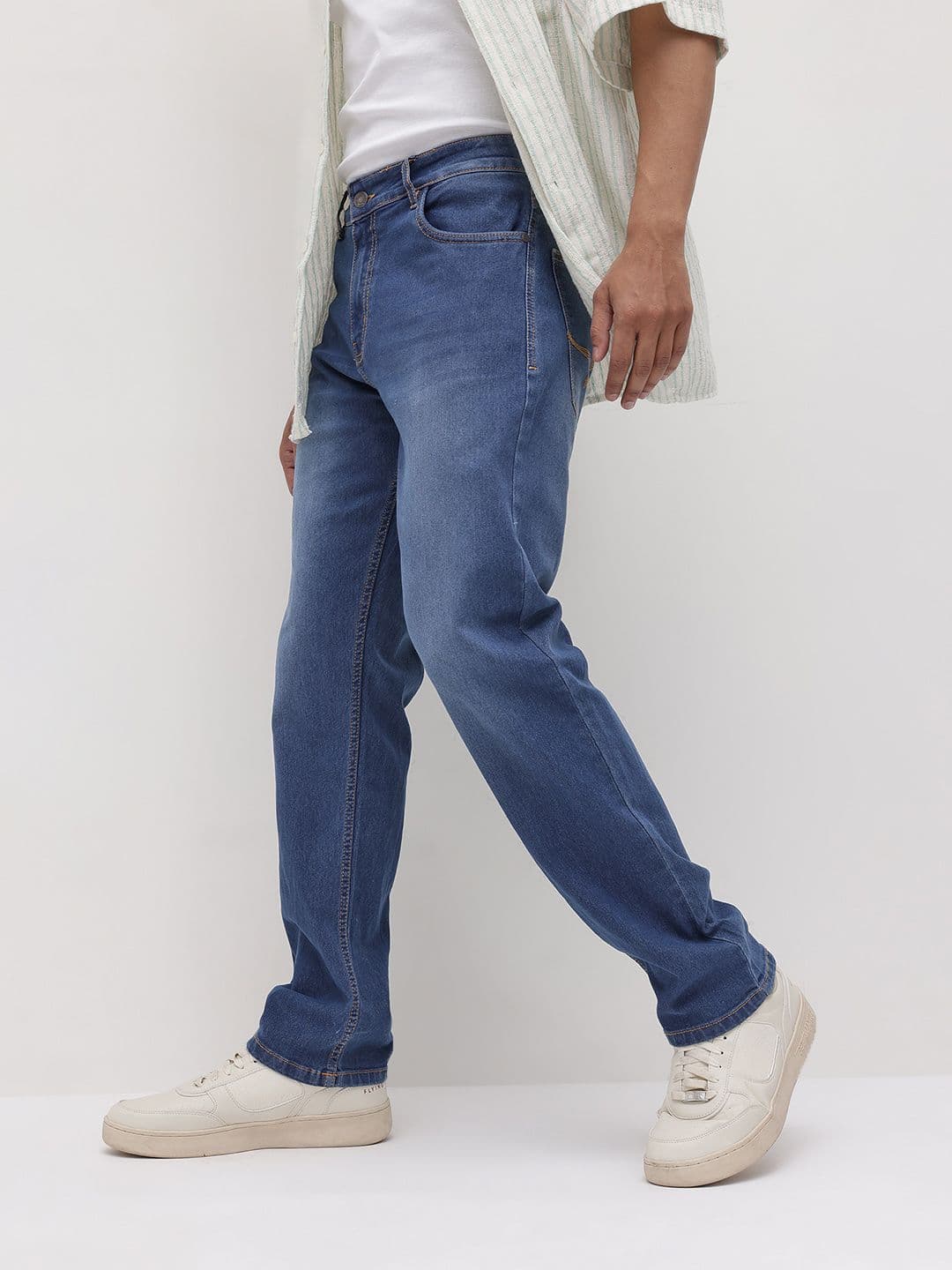The Roadster Life Co. Men Straight Fit Jeans - view 1