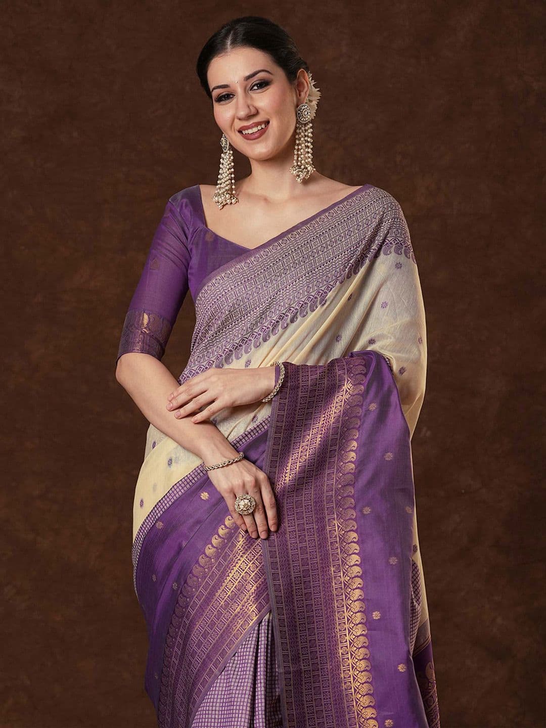 Saree mall Checked Zari Venkatgiri Sarees - view 1