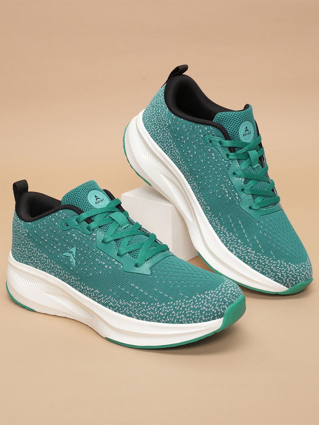 AVANT WoMen Flux Running Shoes - Teal - view 1