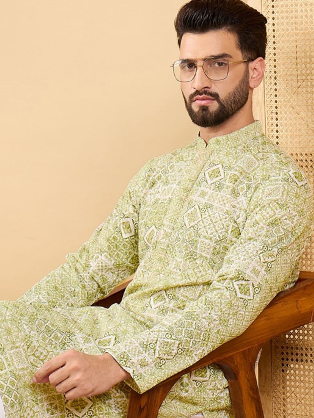House of Pataudi Mandarin Collar Geometric Embroidered Chikankari Straight Kurta - view 1