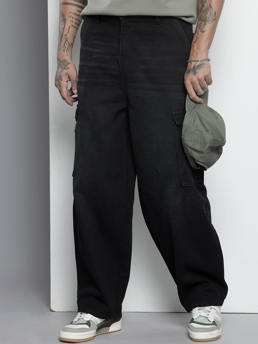 The Indian Garage Co Men Skater Fit Light Fade Pure Cotton Cargo Jeans - view 1