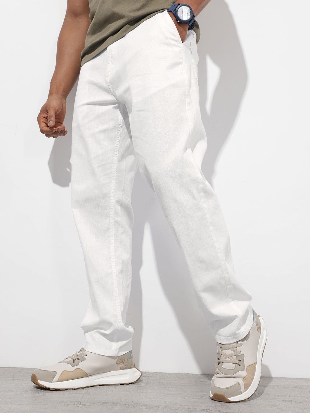The Roadster Lifestyle Co. Men Relaxed Fit Joggers Trousers
