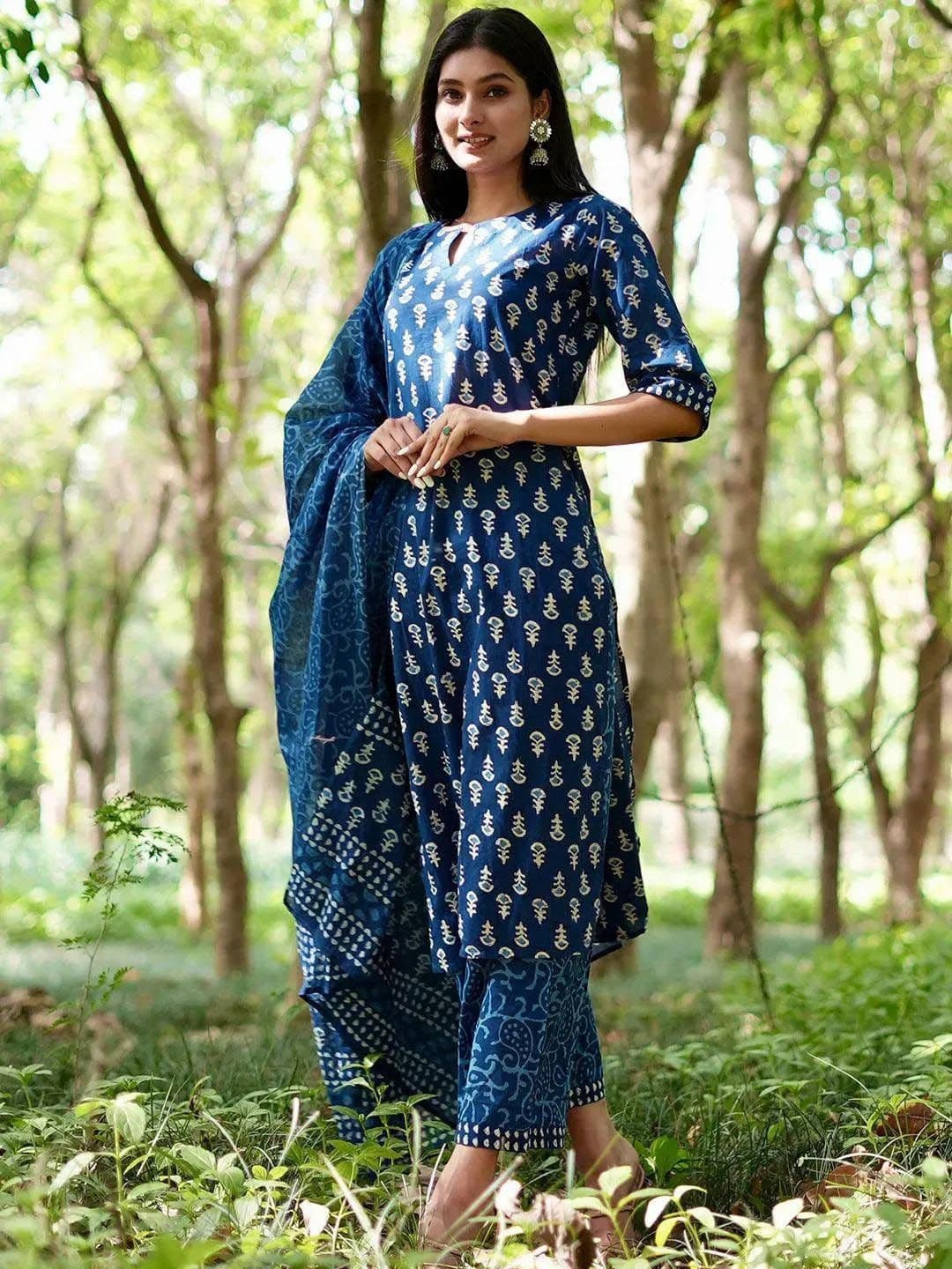 Libas Floral Printed Keyhole Neck Straight Kurta With Palazzos And Dupatta - view 1