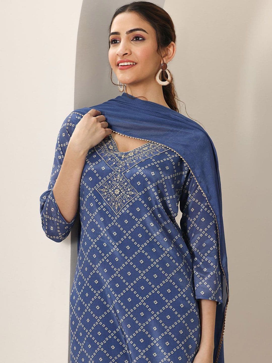 Libas Women Bandhani Printed Regular Thread Work Kurta with Trousers & With Dupatta - view 1
