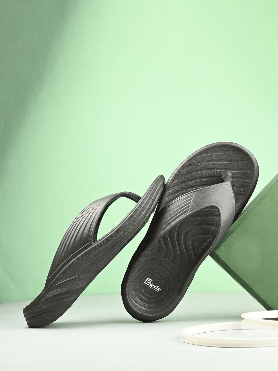 BIRDE Men Thong Flip-Flops - view 1