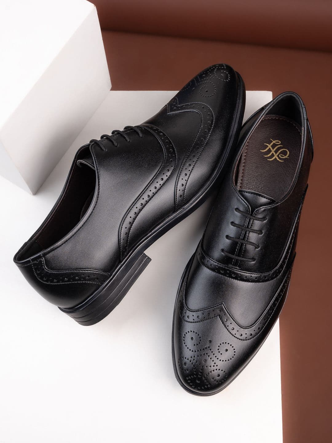 House of Pataudi Men Formal
Oxford Shoes - view 1