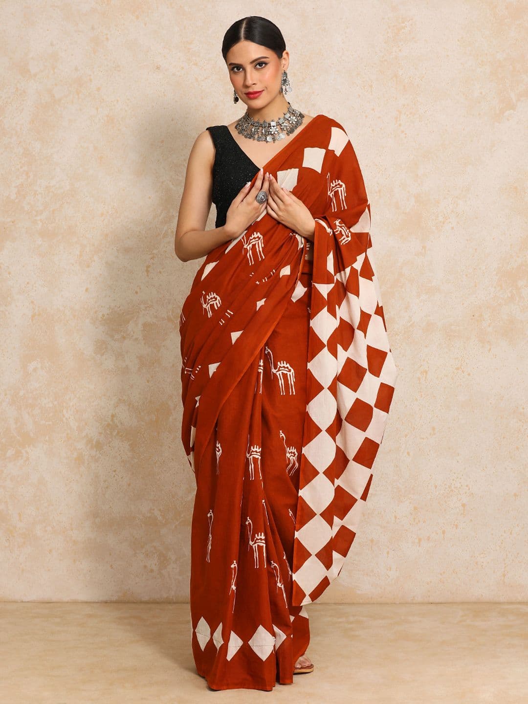 Moara Ready To Wear Pure Cotton Colourblocked Saree with Unstiched Blouse - view 1
