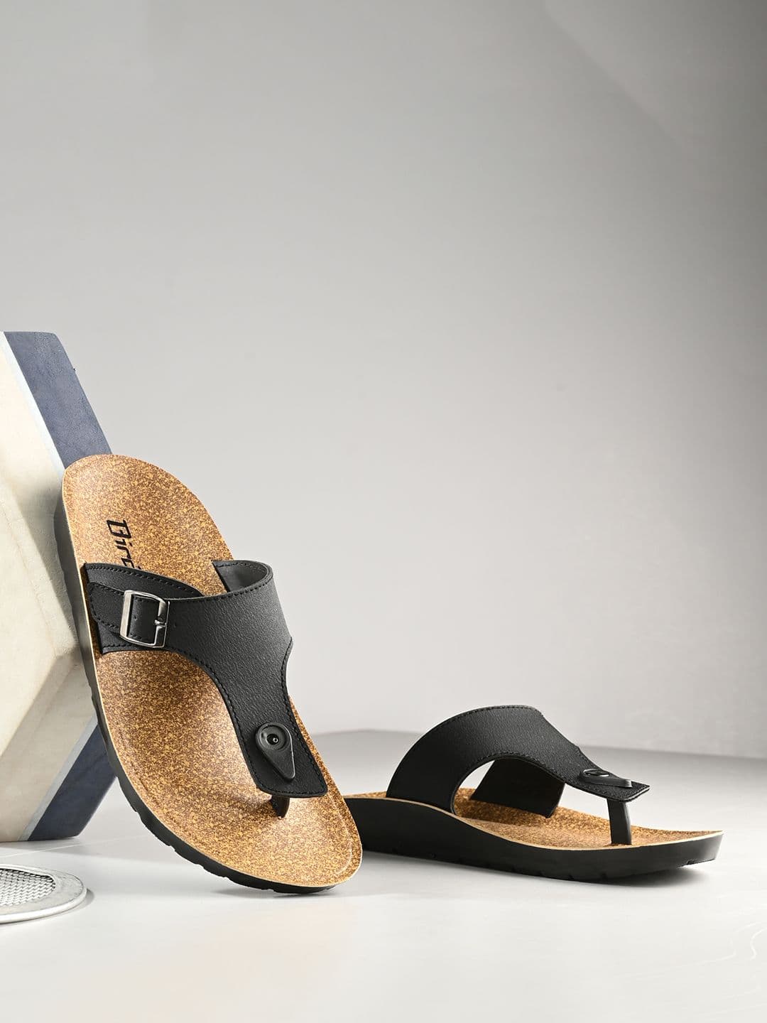 BIRDE Men Thong Flip-Flops - view 1