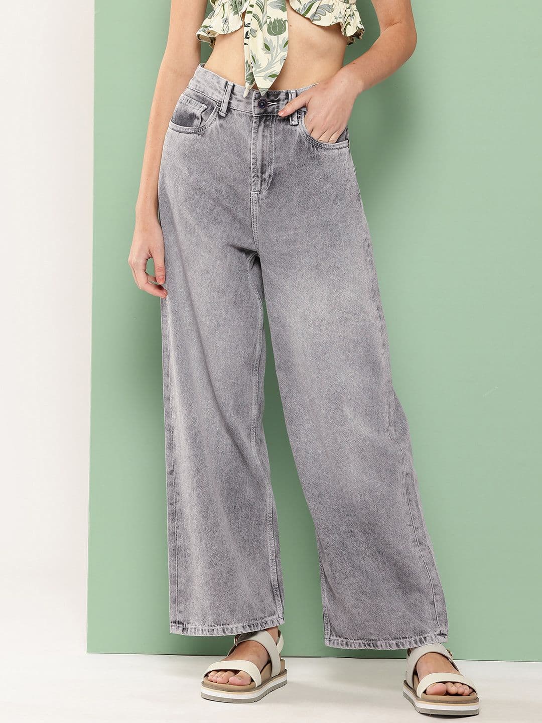 Killer Women Mid-Rise Light Fade Wide Leg Jeans - view 1