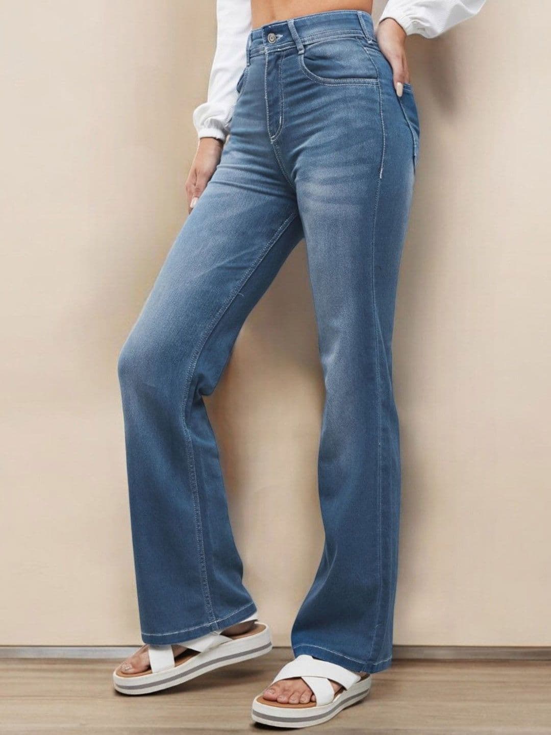 Mast & Harbour Women Wide Leg Mid-Rise Light Fade Stretchable Jeans - view 1