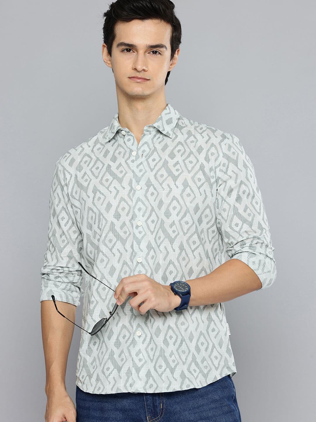 Flying Machine Slim Fit Geometric Printed Pure Cotton Casual Shirt - view 1