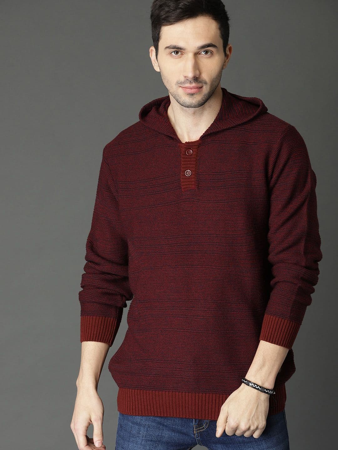 Roadster Men Maroon Solid Hooded Sweater - view 1
