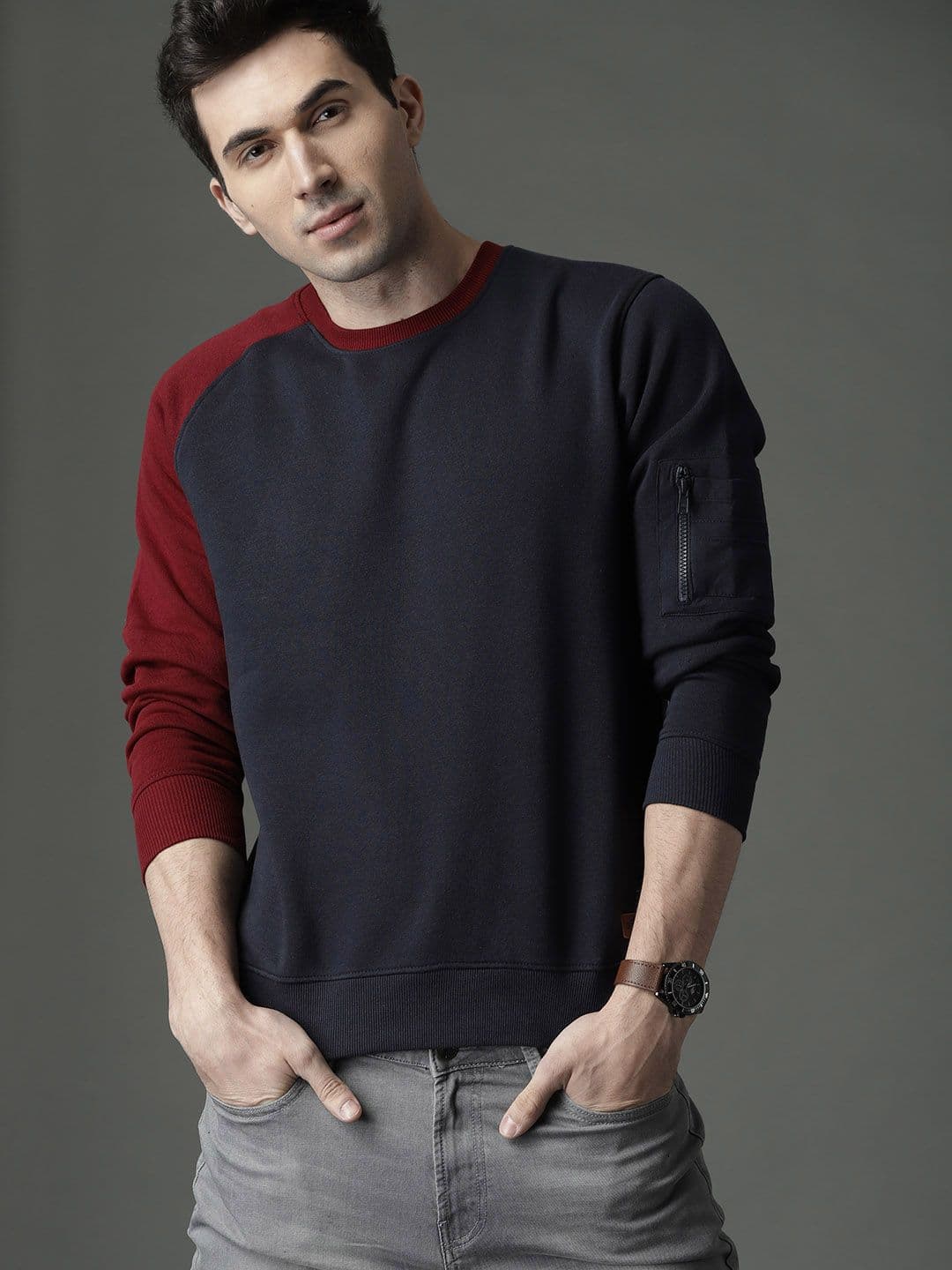 Roadster Men Navy Blue Solid Sweatshirt - view 1