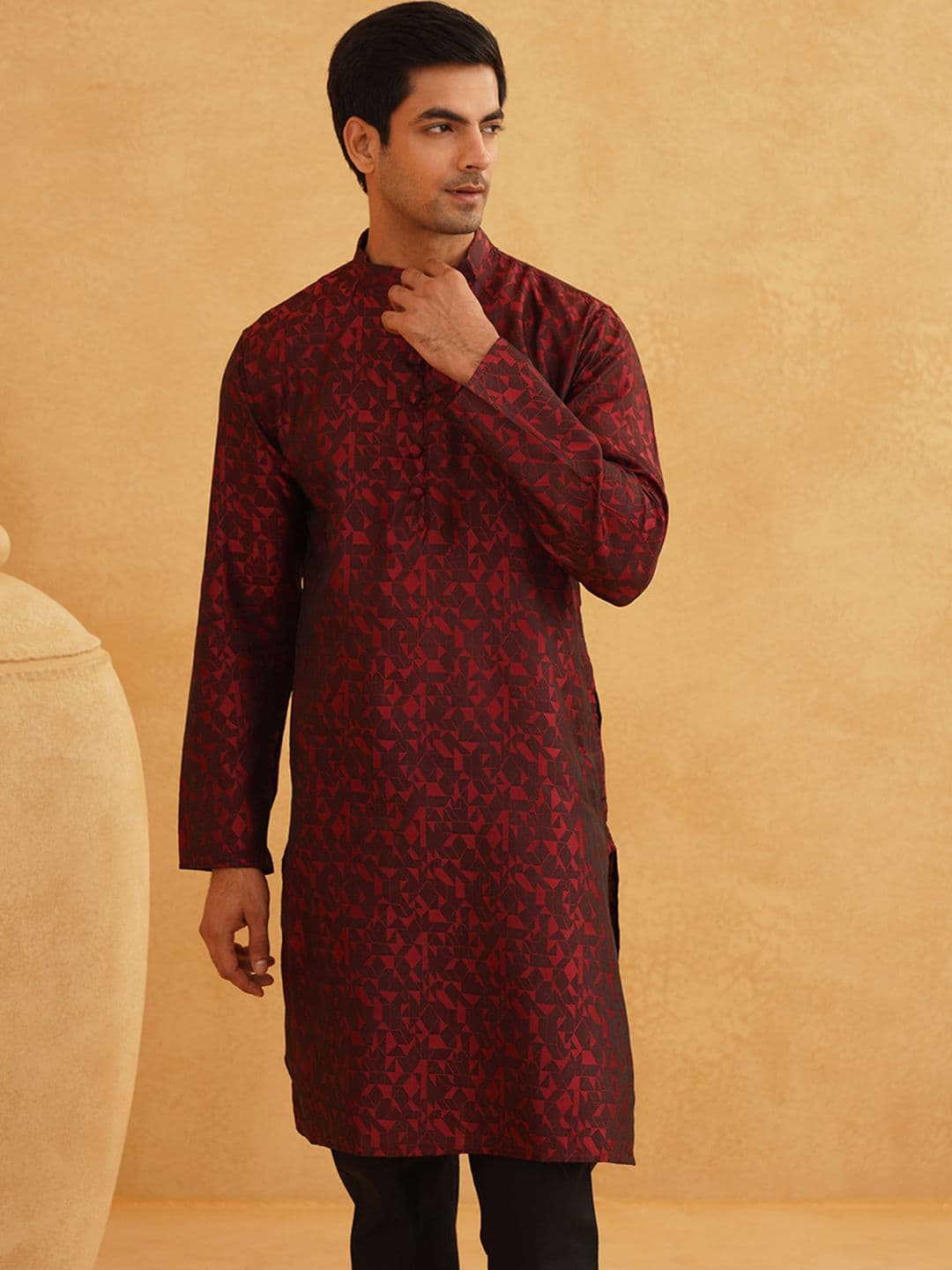 SOJANYA Men Maroon Woven Design Straight Kurta - view 1
