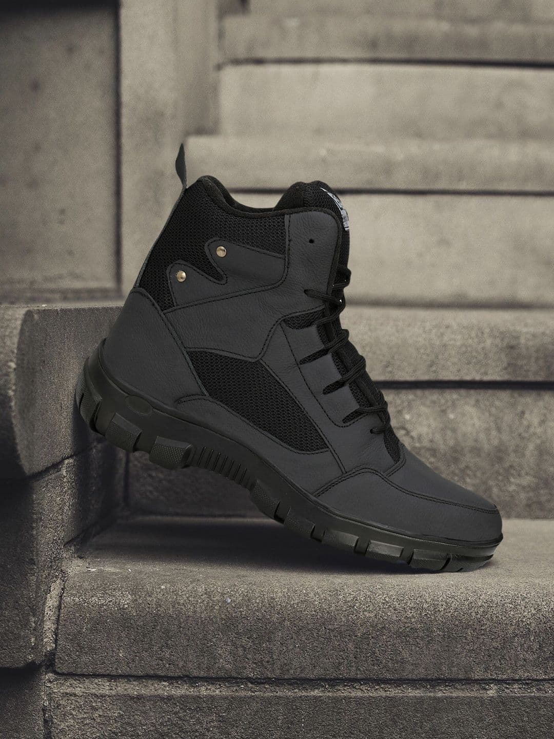 Eego Italy Men Black Leather High-Top Trekking Shoes - view 1