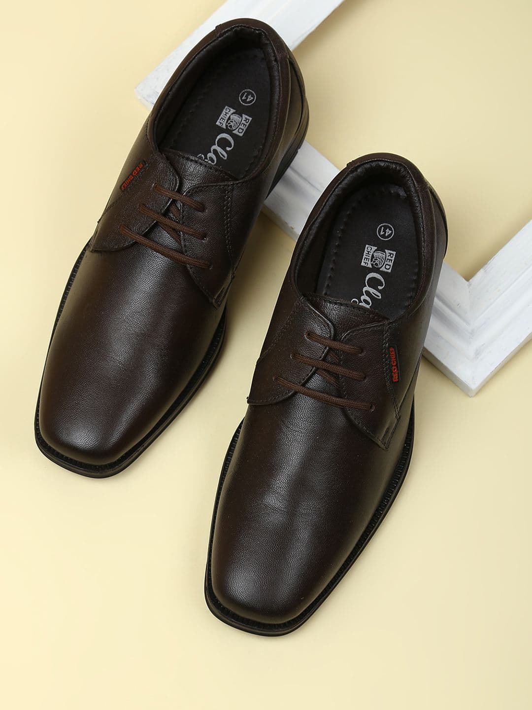 Red Chief Men Brown Leather Formal Derby Shoes - view 1