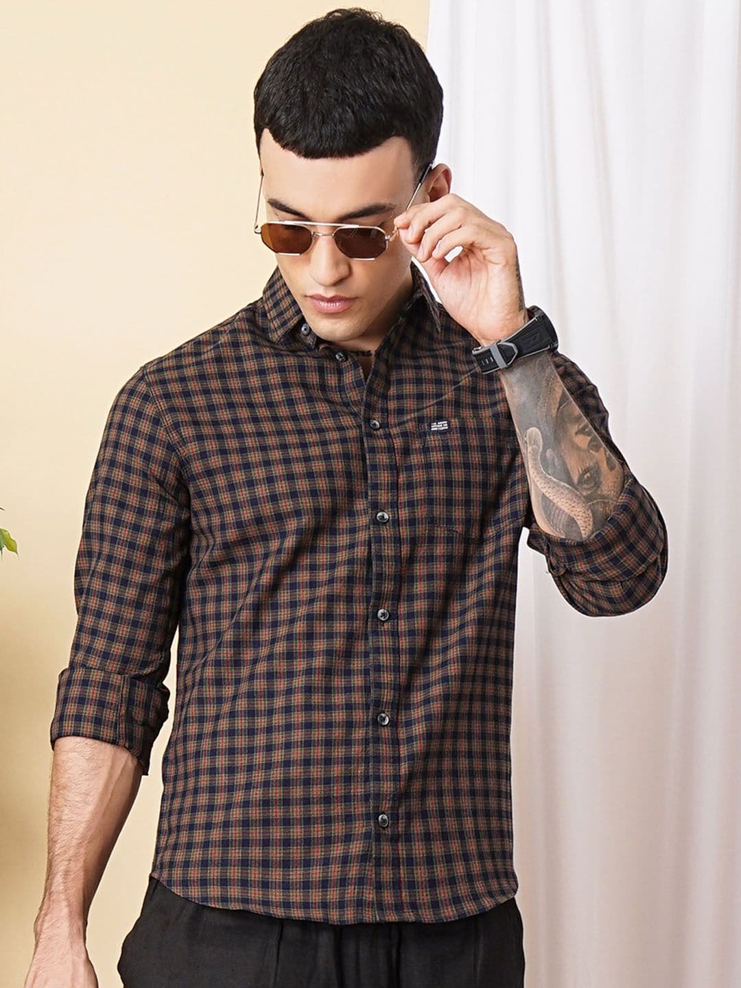 The Indian Garage Co Men Navy & Khaki Regular Fit Checked Casual Shirt - view 1