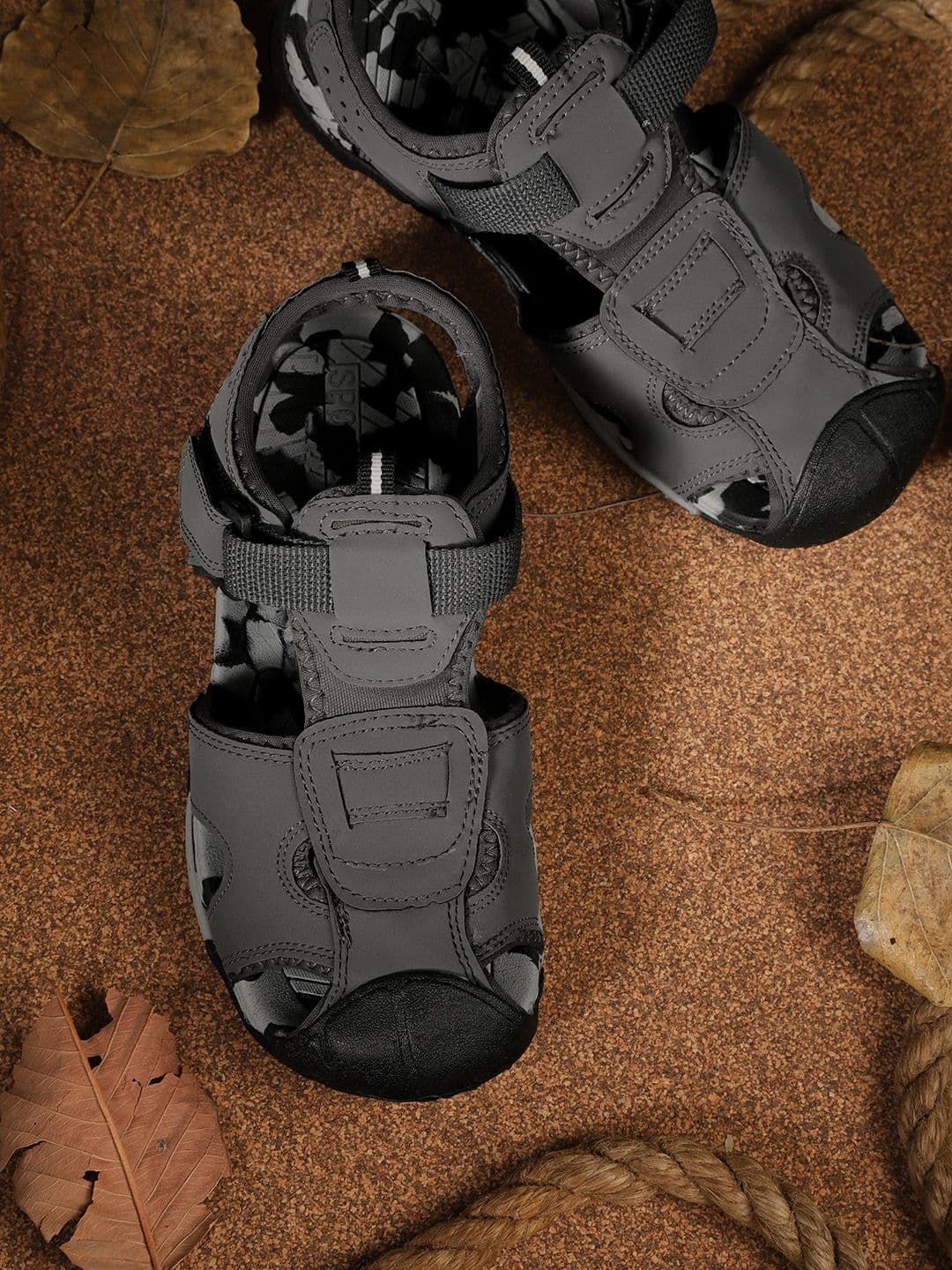 The Roadster Lifestyle Co Men Charcoal Grey Fisherman Sandals - view 1