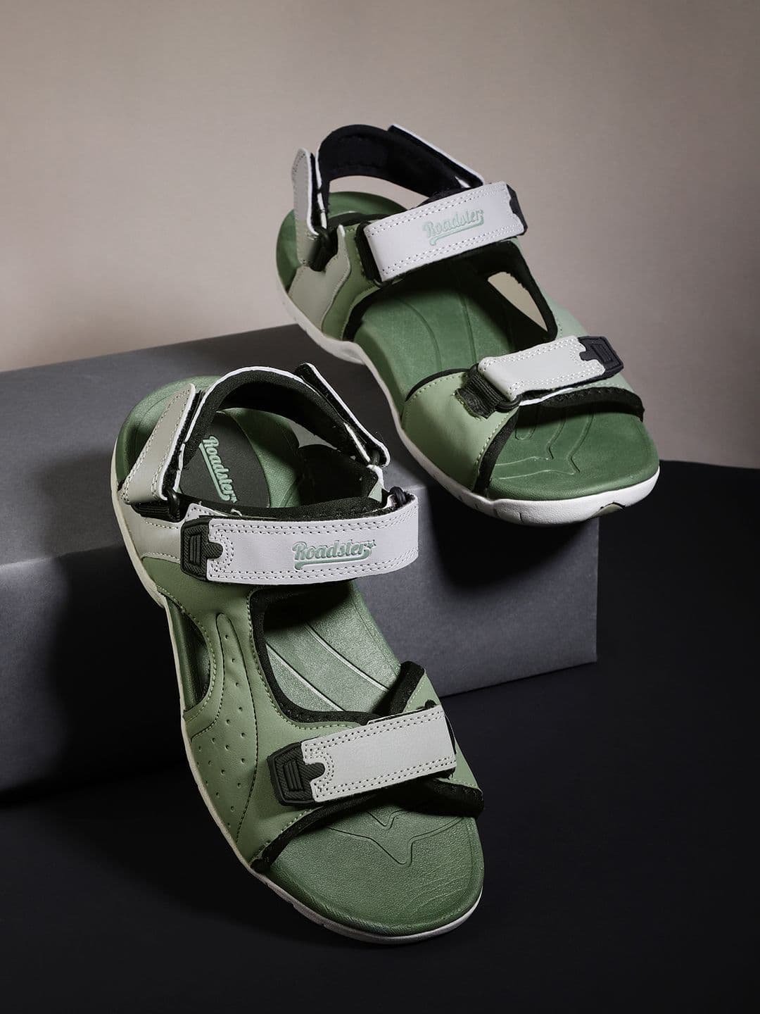 The Roadster Lifestyle Co Men Green & Grey Colorblocked Sports Sandals - view 1