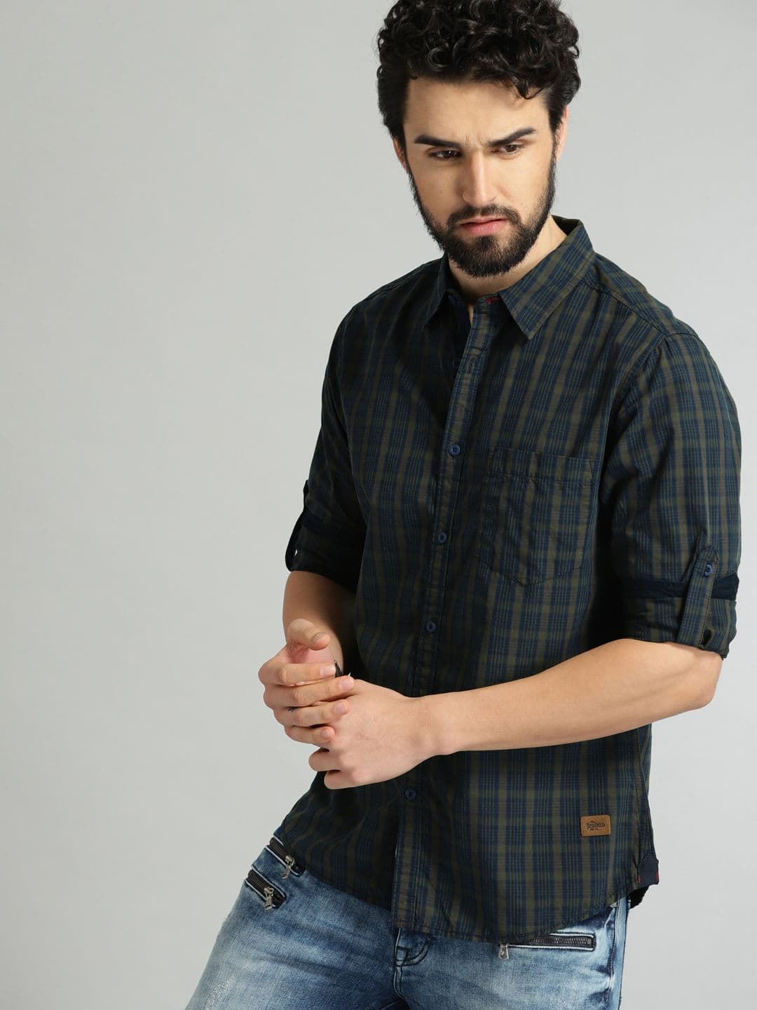 The Roadster Lifestyle Co Men Olive Green & Navy Blue Regular Fit Checked Casual Shirt - view 1